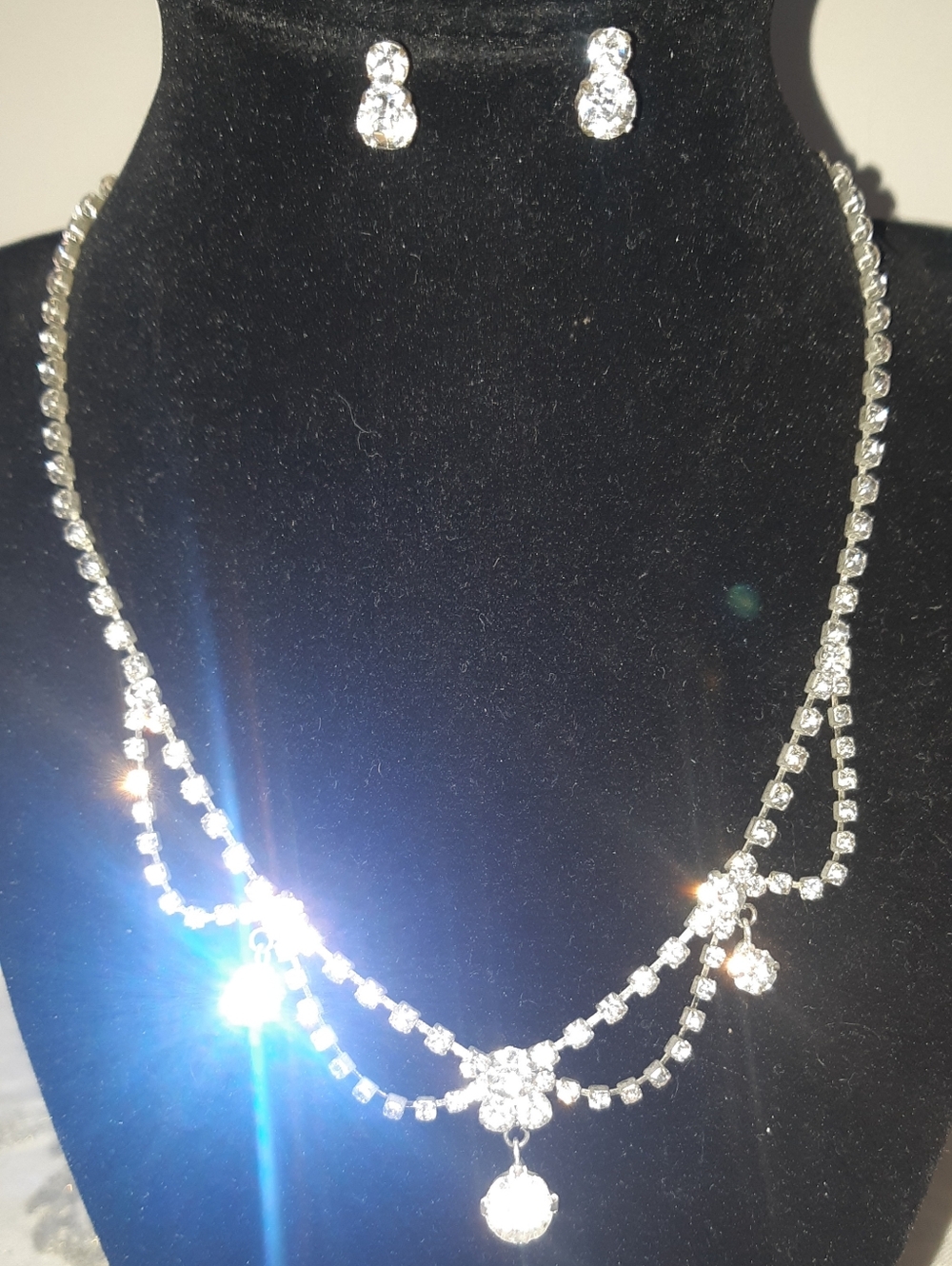 Silver Crystal Drop Necklace - Elegant Women's Jewelry Set
